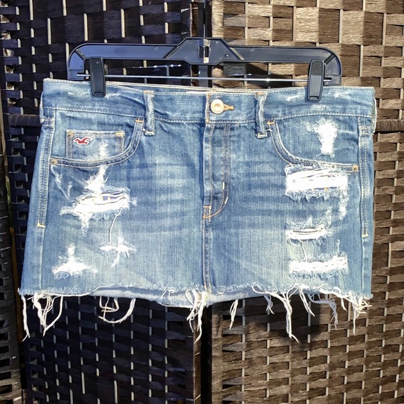 Hollister Distressed Denim Skirt - Picture 1 of 4